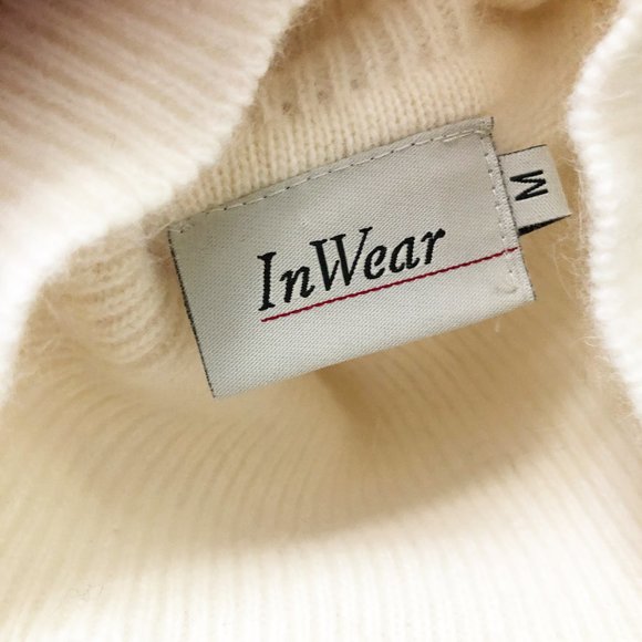 Stunning Parisian Vintage Angora Wool Turtleneck Sweater Vest - Made in Italy - Picture 4 of 9